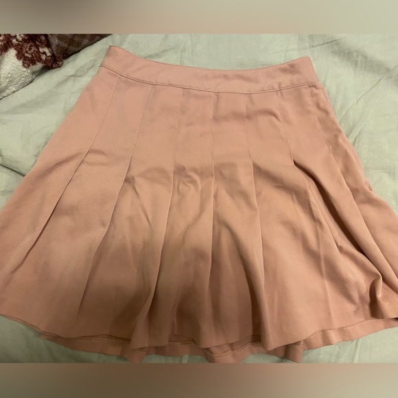 Pink Pleated Skirt - Picture 2 of 2